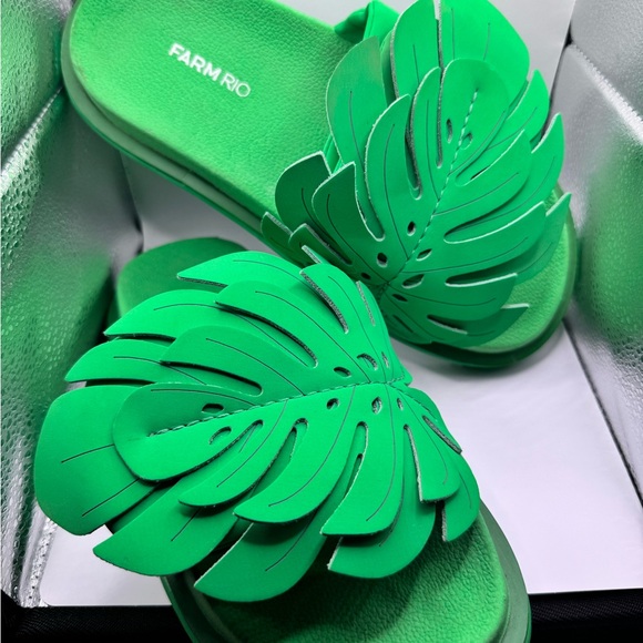FARM Rio Green Monstera Slides - Picture 1 of 4